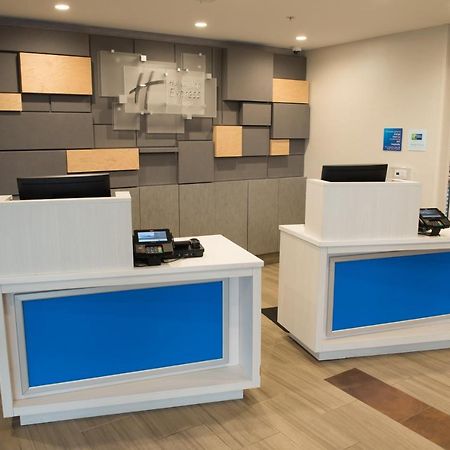 Holiday Inn Express & Suites - Louisville N - Jeffersonville By Ihg Zewnętrze zdjęcie